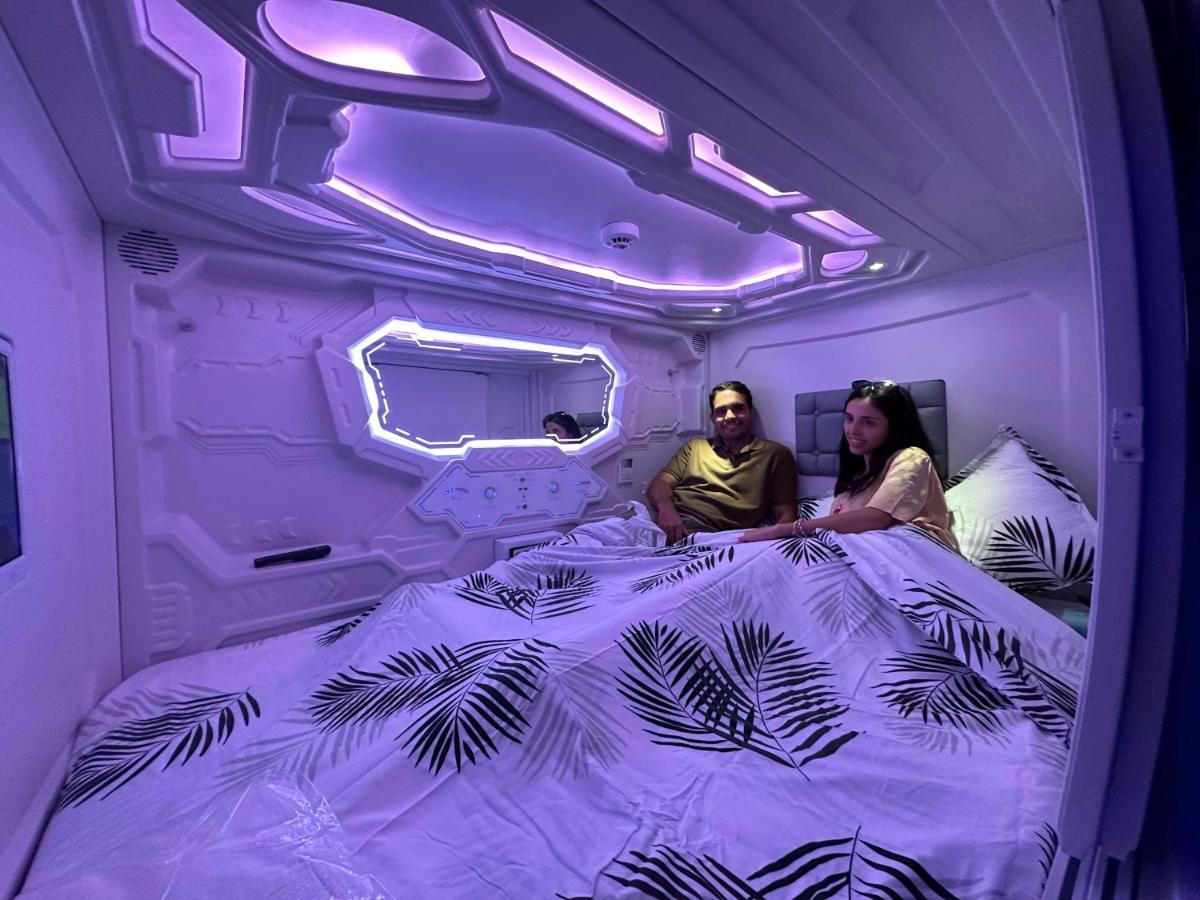 Cama Cápsula Doble en habitación compartida mixta